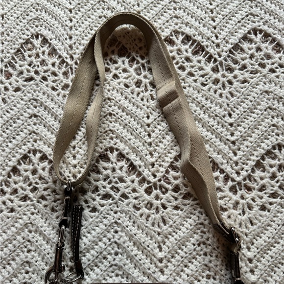 Authentic Coach Signature C Stripe Swingpack Crossbody Bag – Khaki/Brown - Picture 4 of 9